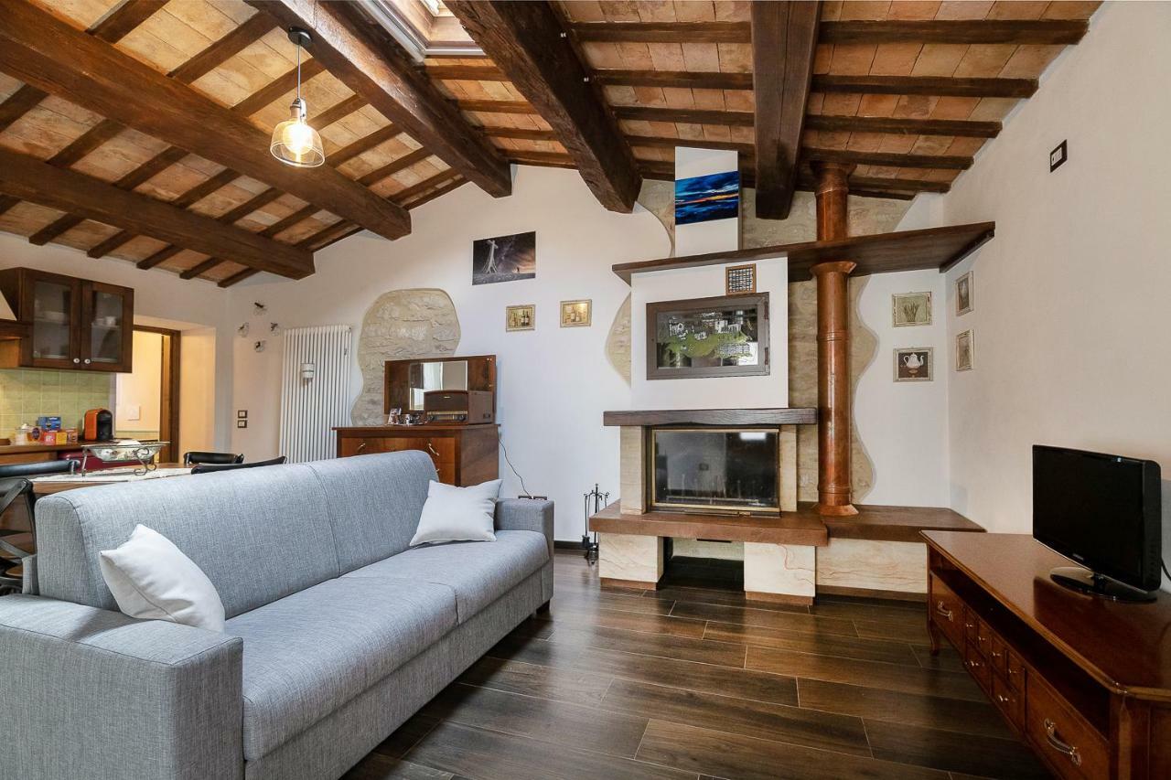 Casamenetto Vacanze Apartment Sassoferrato Exterior photo